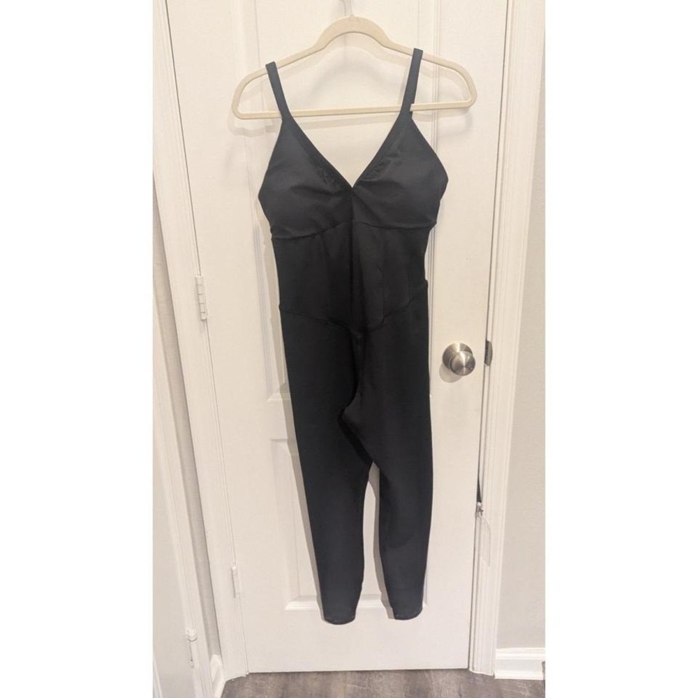 Sincerely Jules Active Jumpsuit size Large‎ black